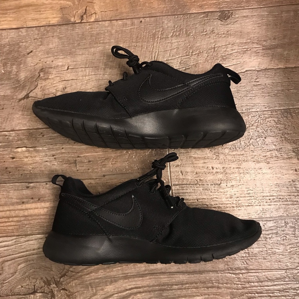 Nike Roshe One Runs